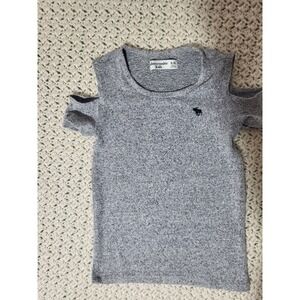 Abercrombie Kids Girls Grey Marl Cold Shoulder Knit Top Moose Logo Size 5/6